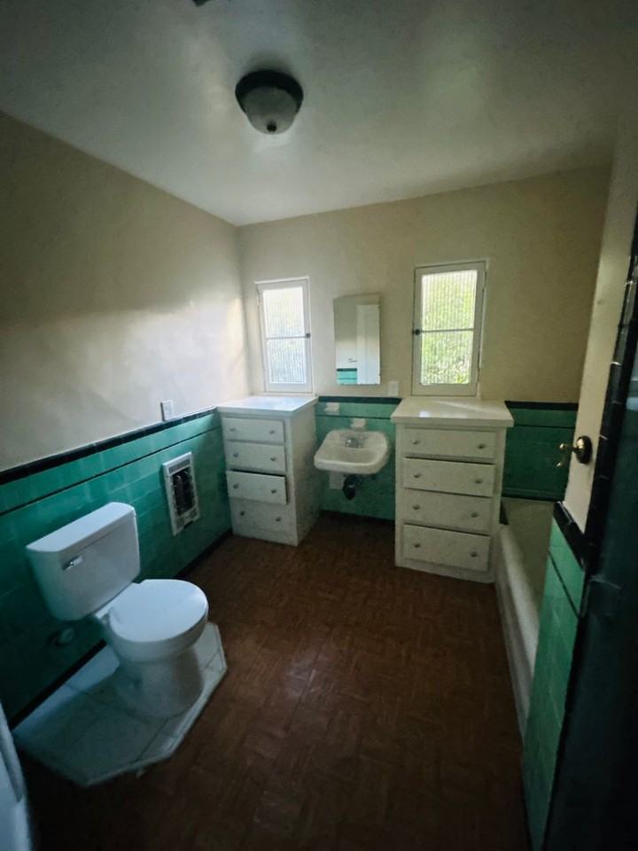 6332 Brockton Ave - Photo 5 of 8