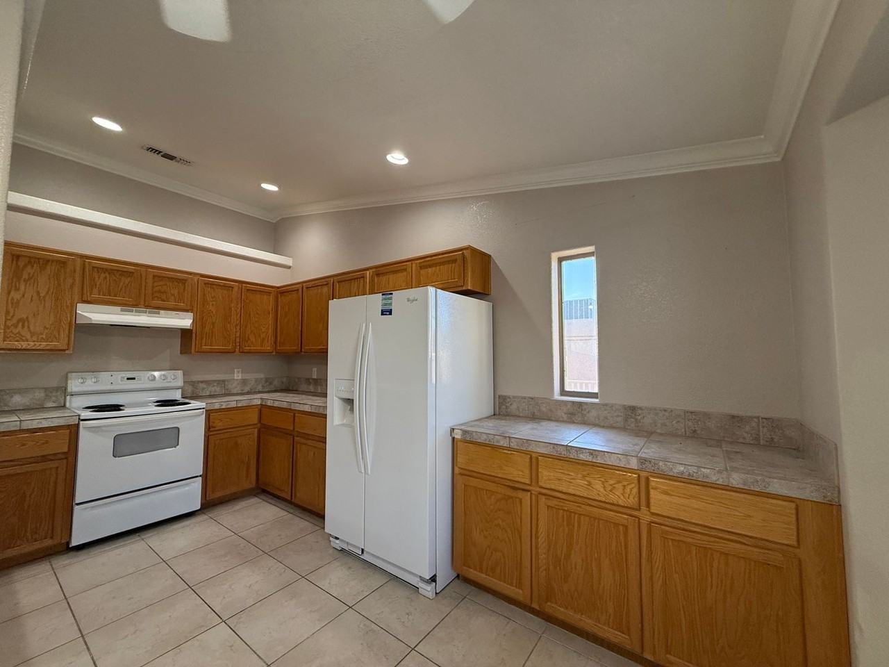 980 Joshua Tree Dr - Photo 6 of 19