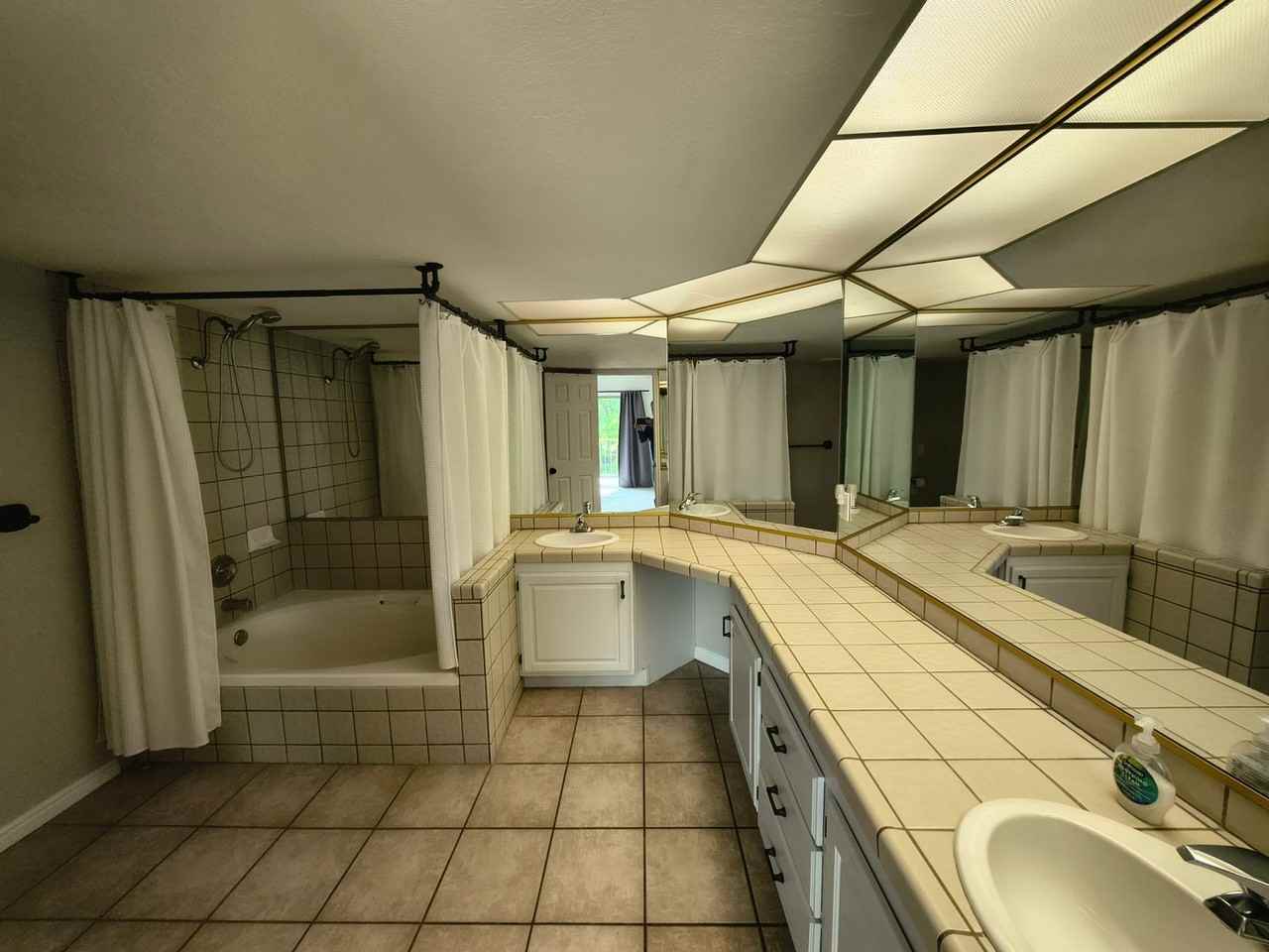 860 S Village Rd #L11 - Photo 2 of 33