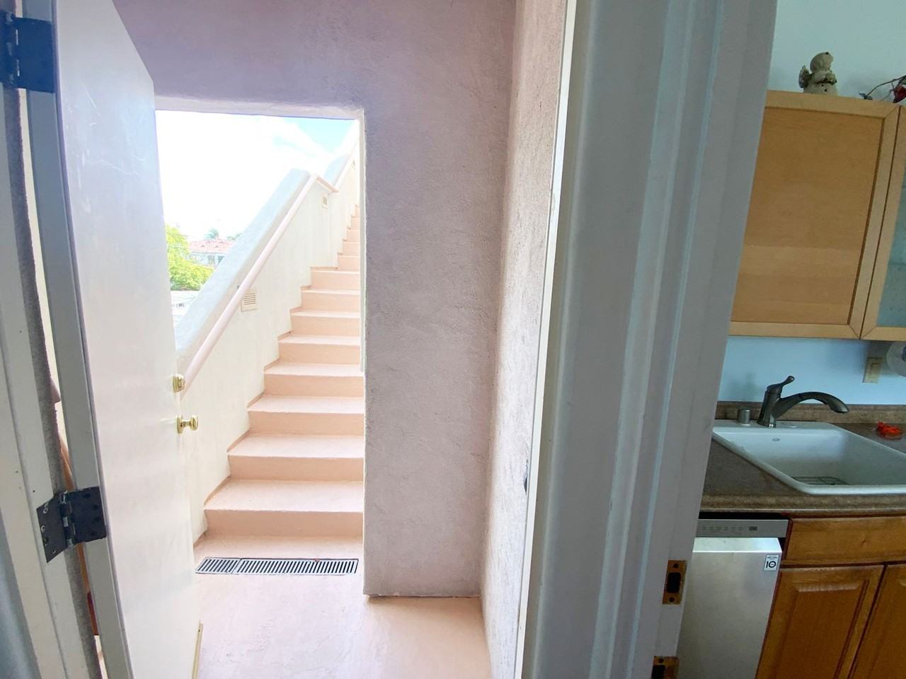 135 J Ave #B - Photo 5 of 22