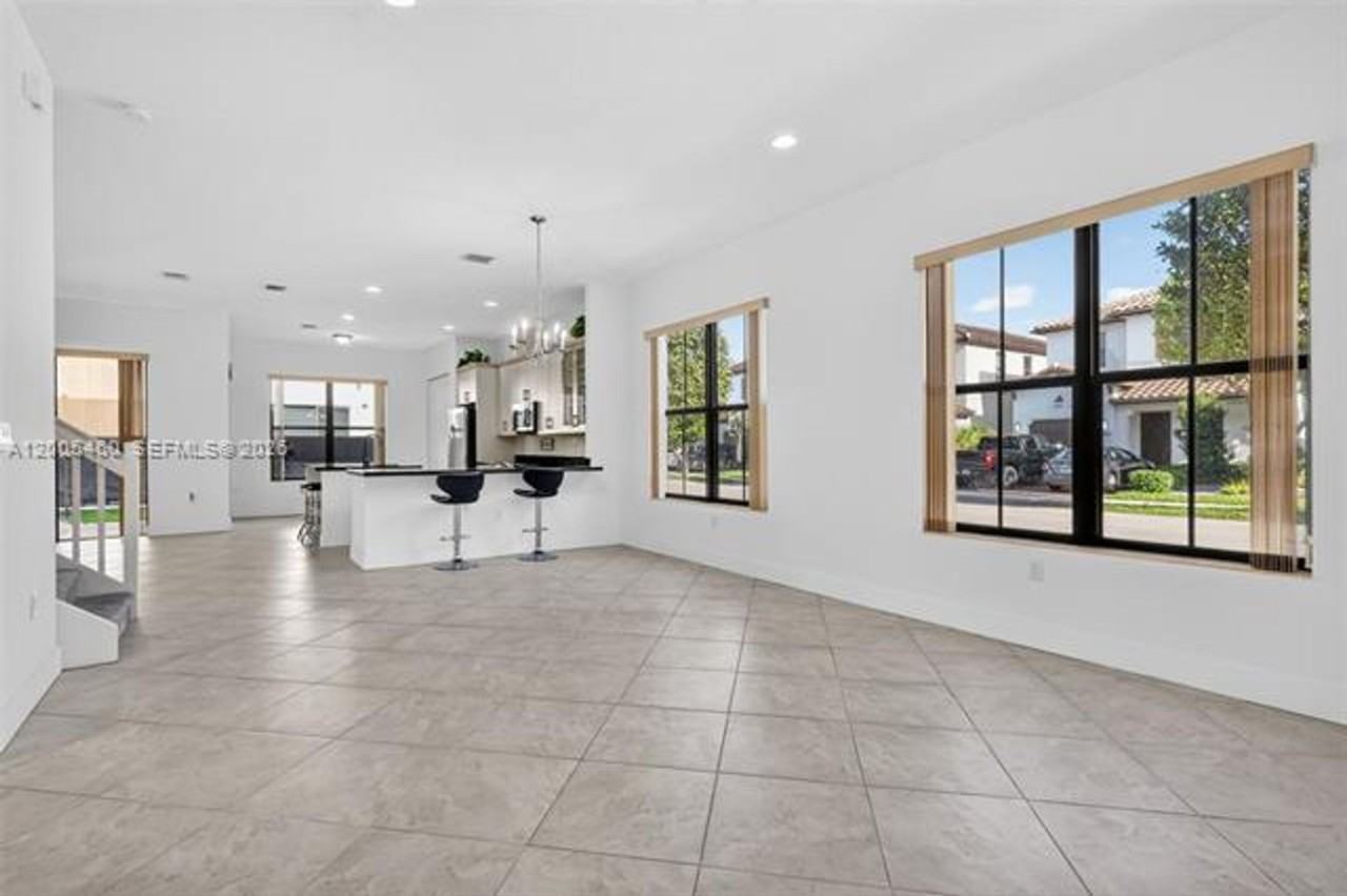 9886 W 34th Ave - Photo 4 of 43