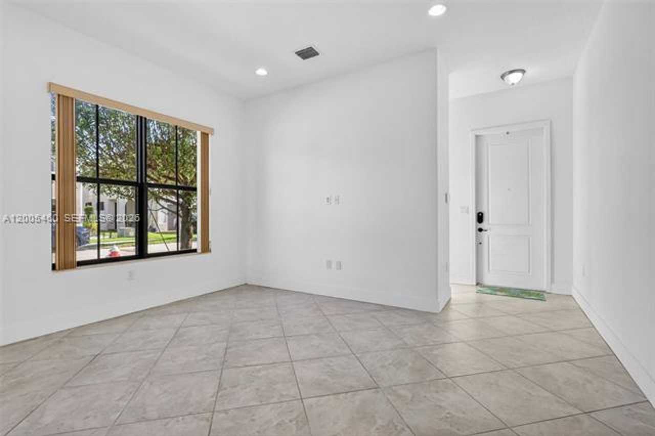 9886 W 34th Ave - Photo 6 of 43