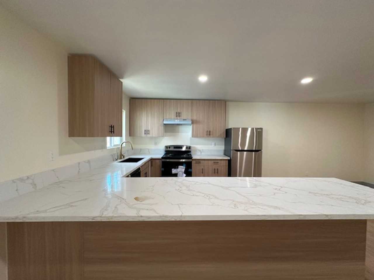 7227 Forbes Ave - Photo 6 of 17