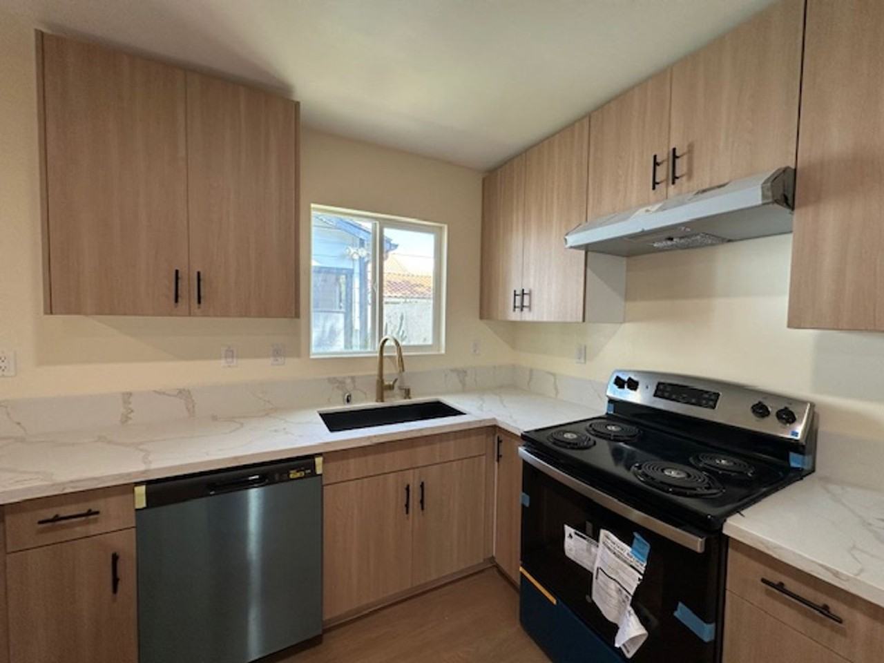 7227 Forbes Ave - Photo 7 of 17