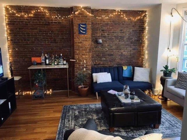 Meridian St #2 - Photo 4 of 11