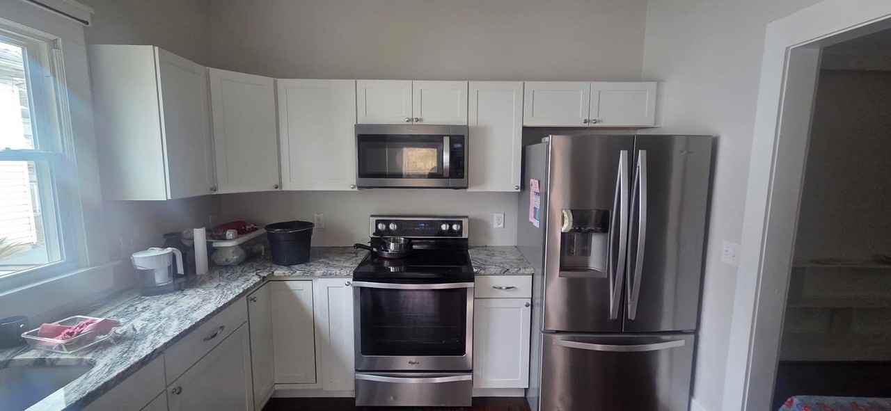 643 Willow St #1 - Photo 5 of 16