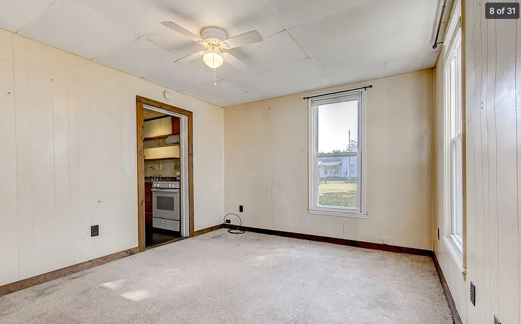 1008 Locust St #1008 - Photo 3 of 10