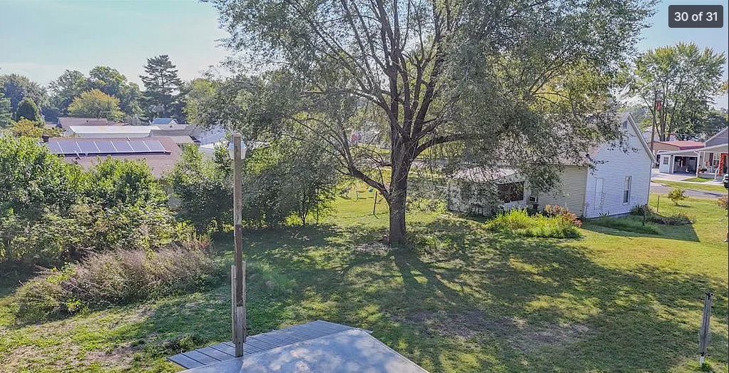 1008 Locust St #1008 - Photo 4 of 10