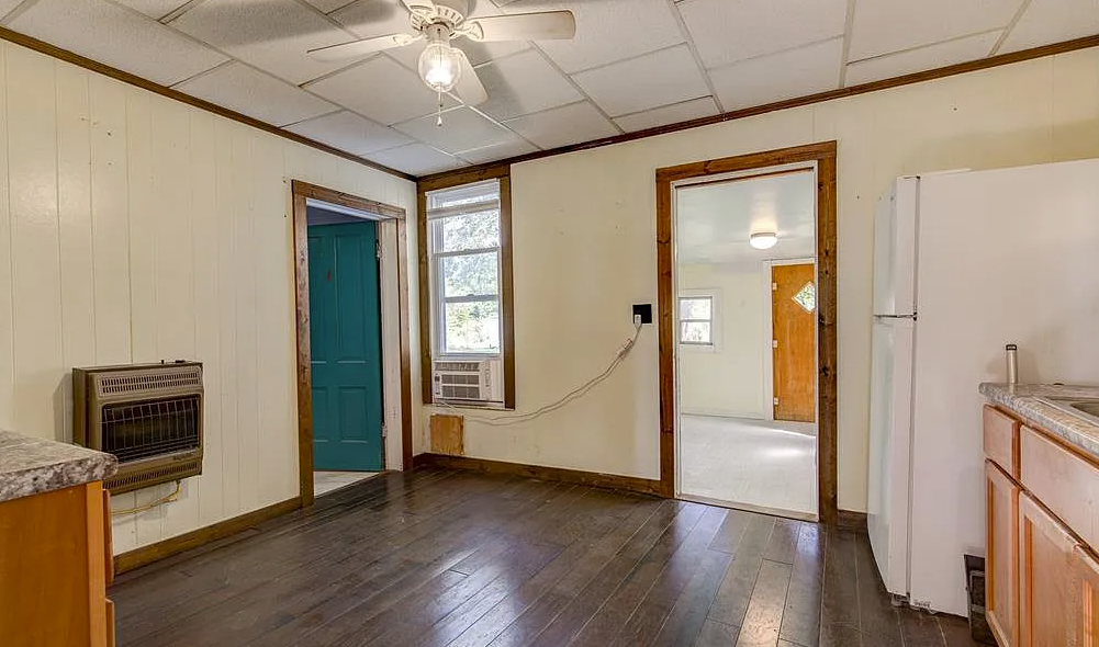 1008 Locust St #1008 - Photo 5 of 10