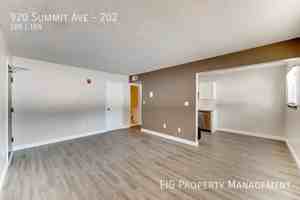 featured image of 920 Summit Ave