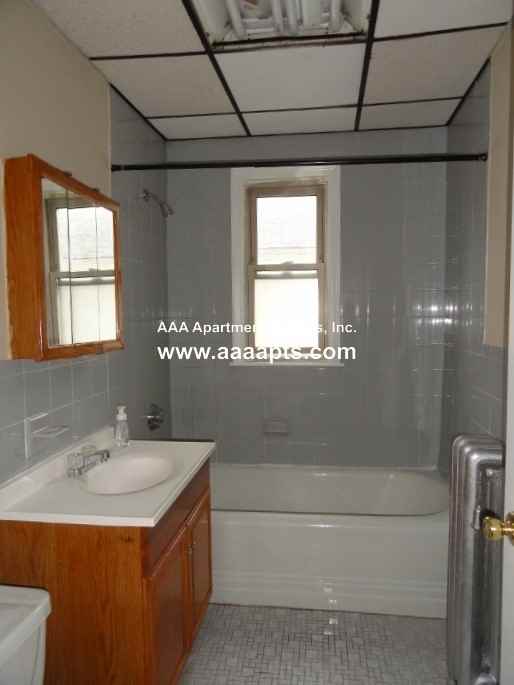 Lyme St #2 - Photo 4 of 15