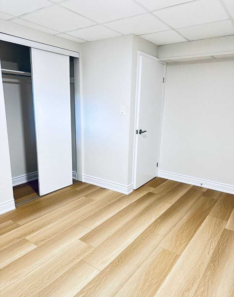 36 Castor Crescent - Photo 3 of 16