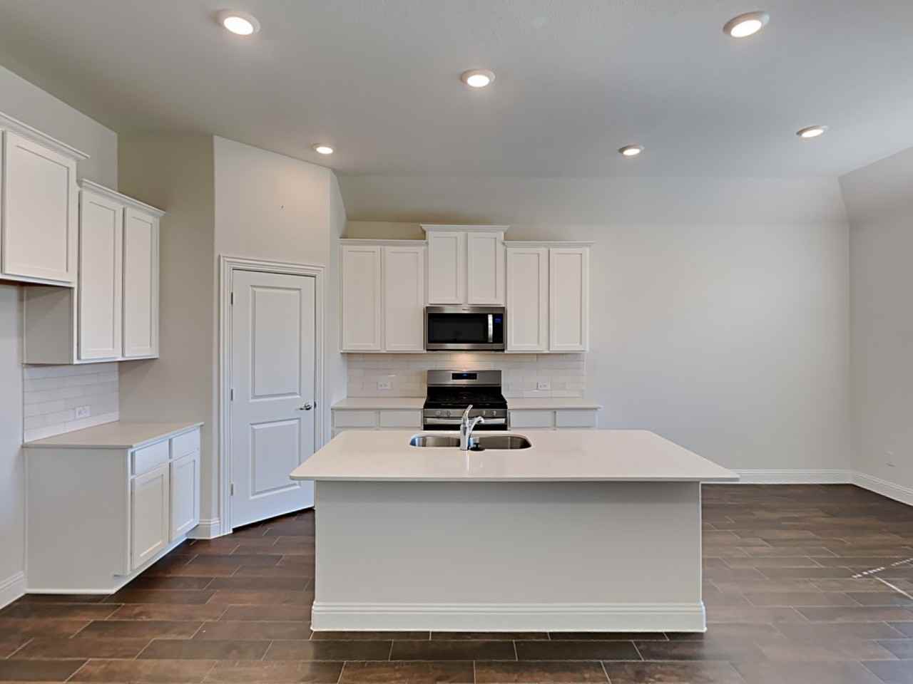 11136 Canyon Mine Dr - Photo 4 of 16