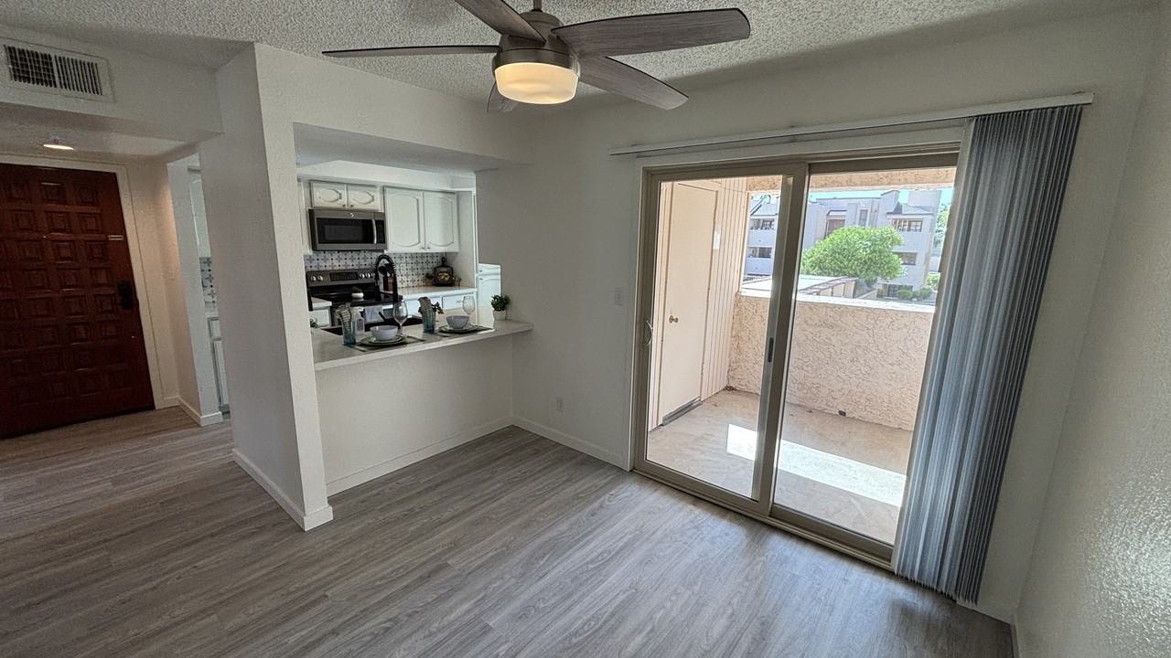 7510 E Thomas Rd - Photo 6 of 16