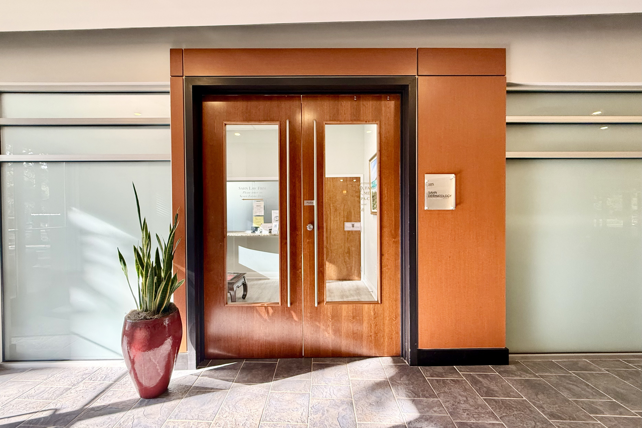 225 Seven Farms Dr #105 - Photo 4 of 26