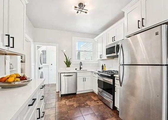 3967 18th St #4 - Photo 2 of 8