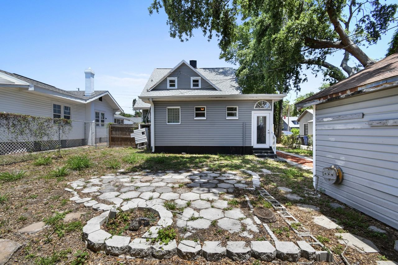 766 13th Ave S - Photo 5 of 22