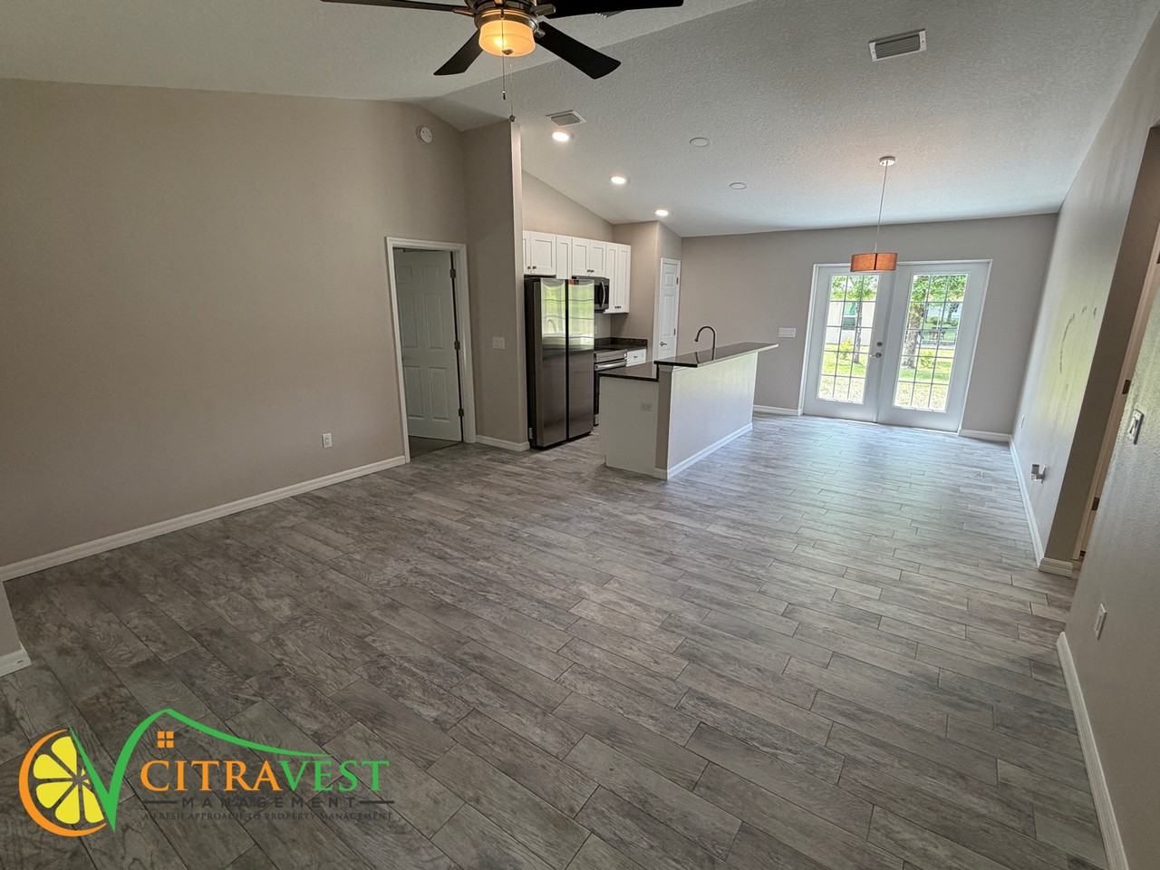 5942 E Loring Ln - Photo 2 of 12