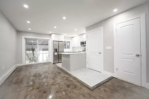 664 Pine St - Photo 5 of 14