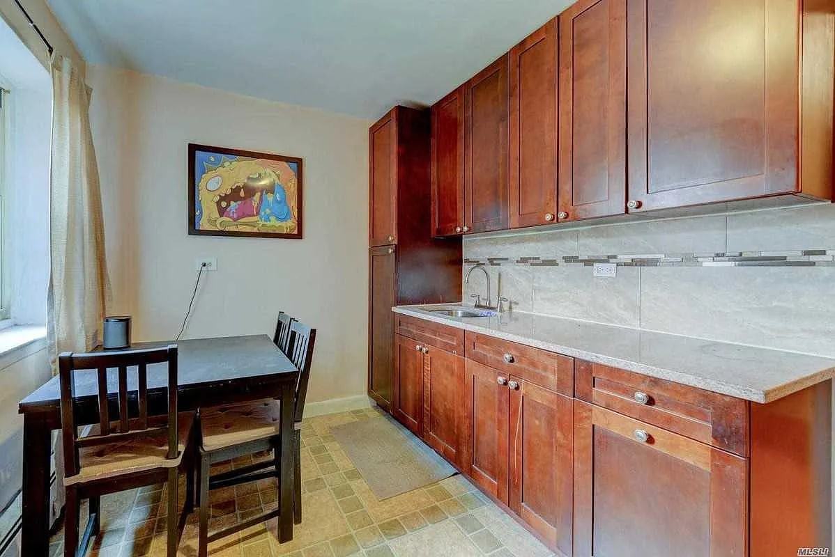 9910 60Th Ave - Photo 3 of 9