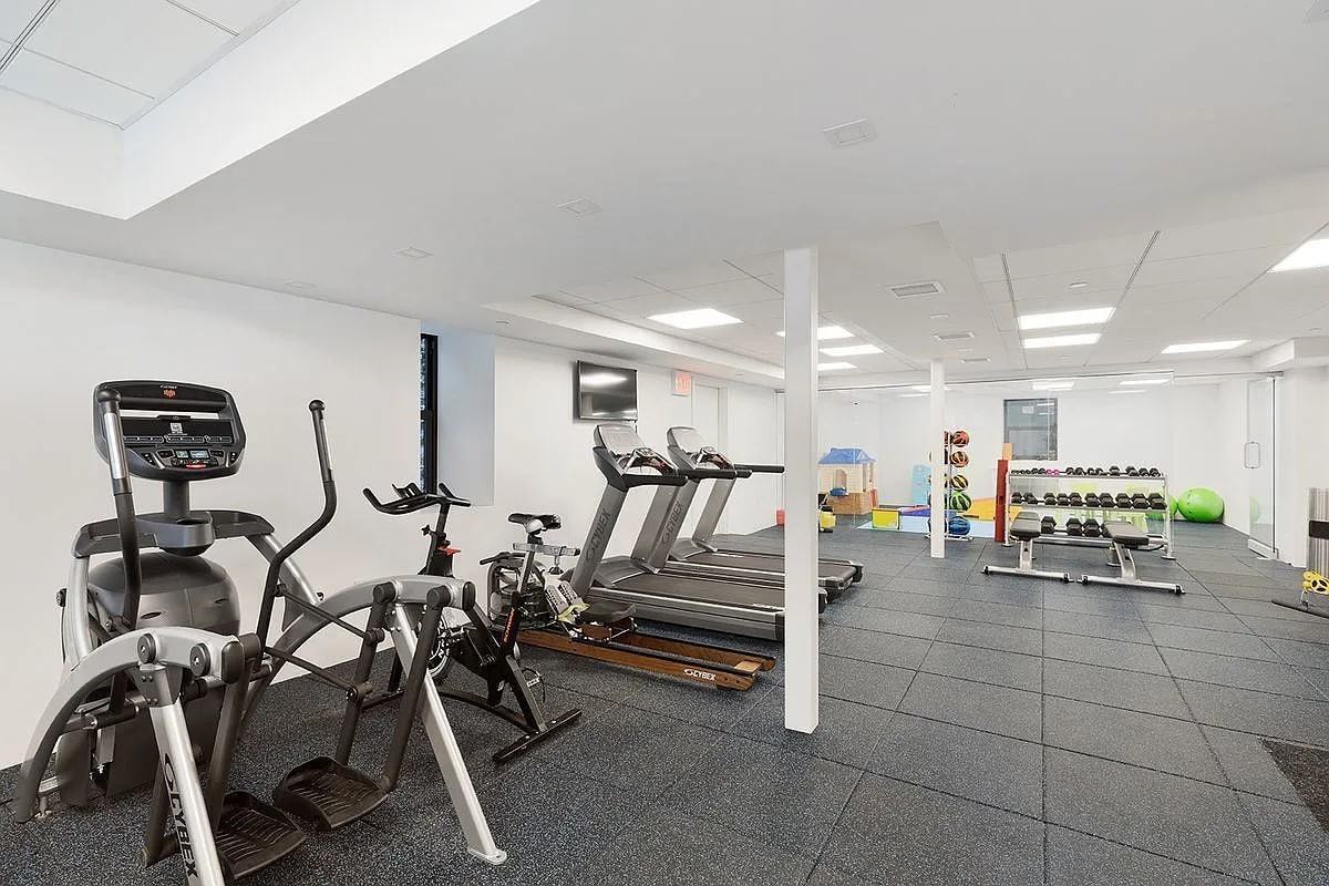 478 Central Park W - Photo 6 of 12