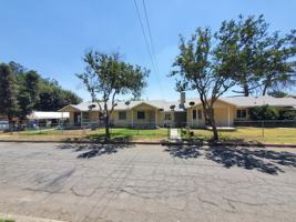 featured image of 187 E 15th St