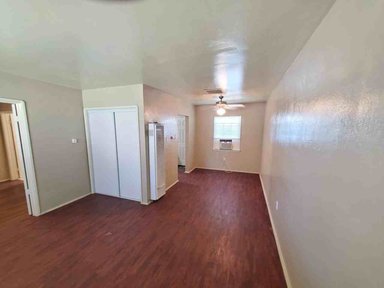 187 E 15th St - Photo 4 of 12