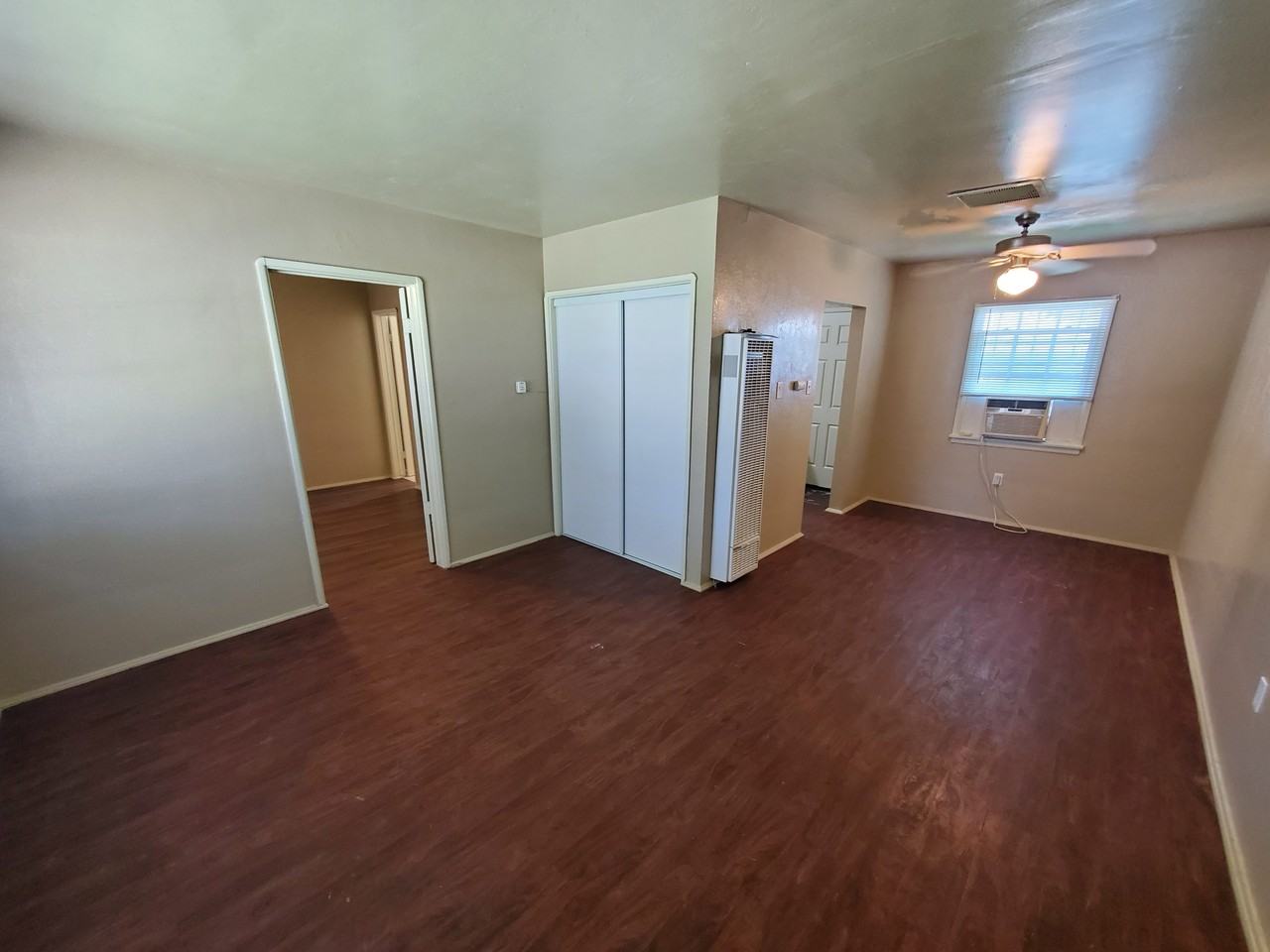 187 E 15th St - Photo 5 of 12