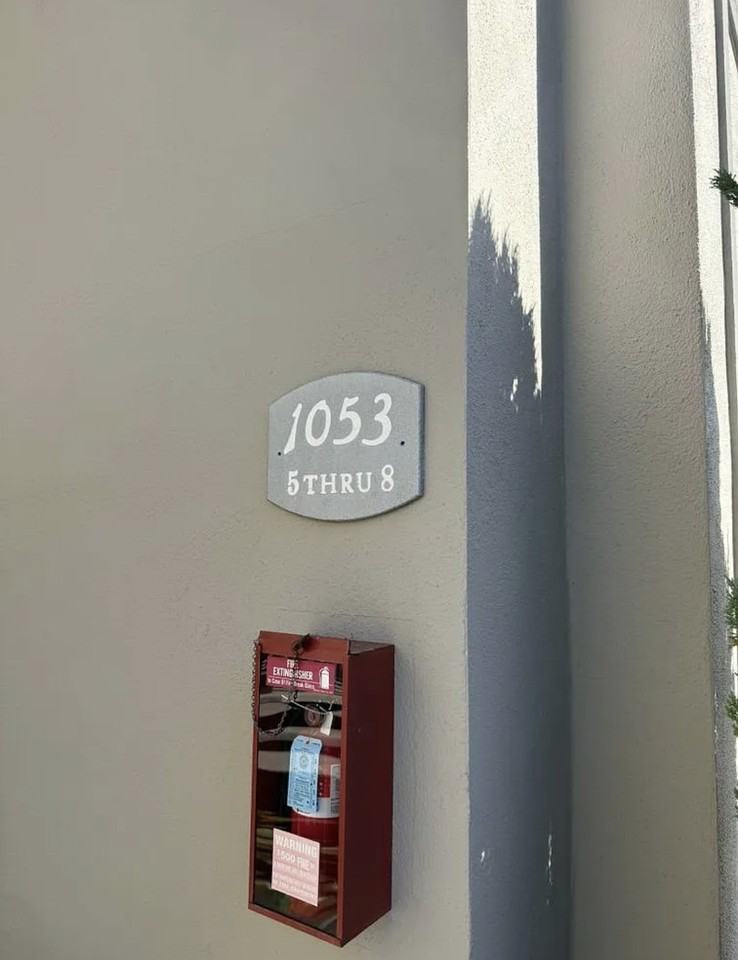 1053 Riker St #6 - Photo 3 of 11