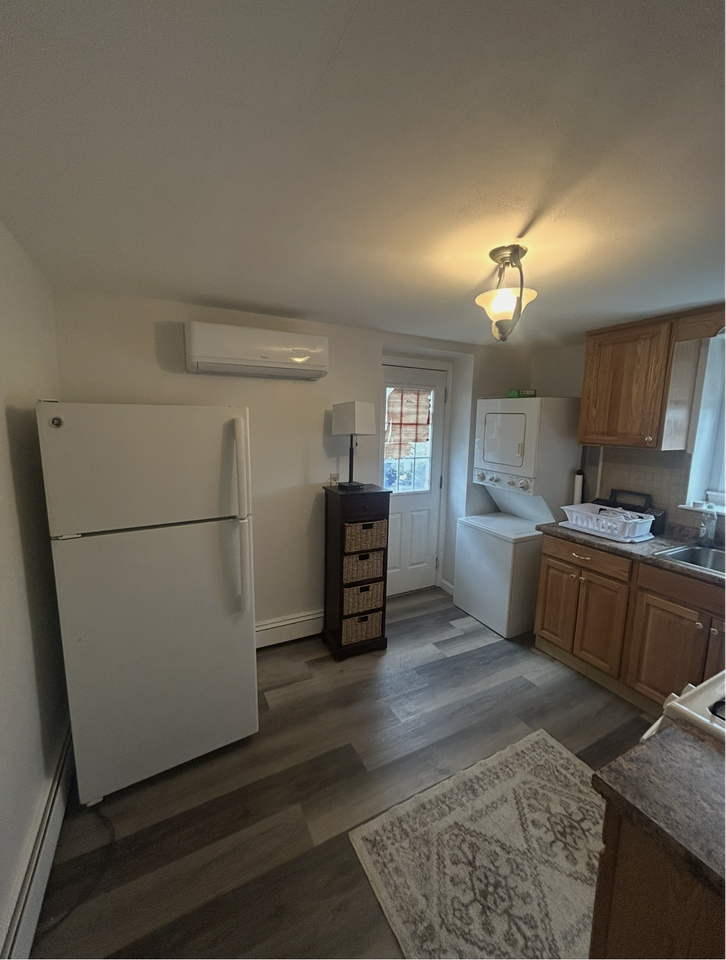 21 Weymouth Ave #1 - Photo 2 of 7