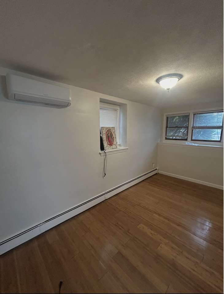 21 Weymouth Ave #1 - Photo 6 of 7