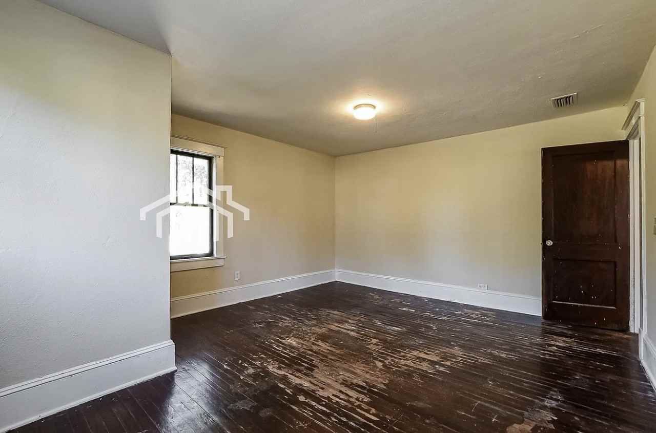 625 Washington Ave - Photo 4 of 7