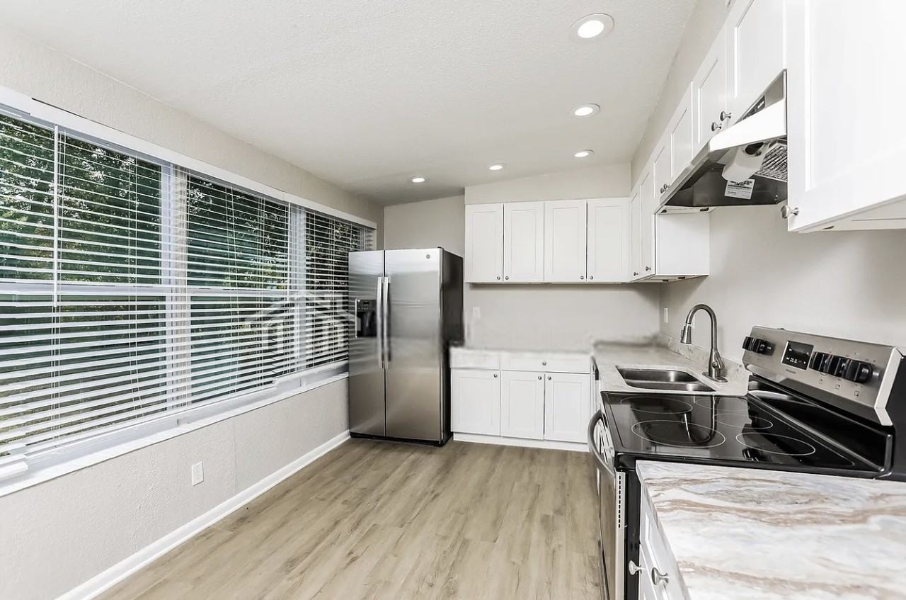 919 Hacienda Ct - Photo 3 of 8