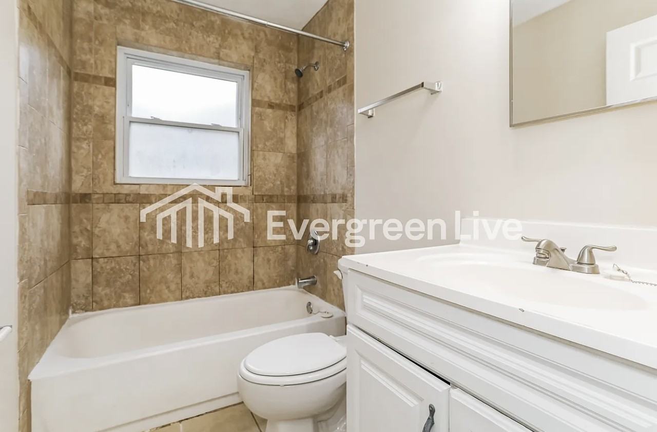 1506 Collegewood Ln - Photo 5 of 6