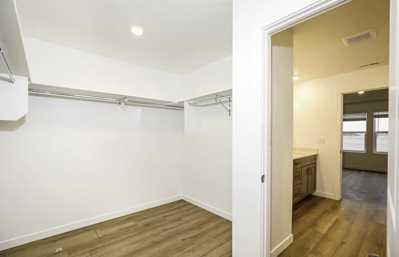 15145 Nimbus Way - Photo 4 of 7