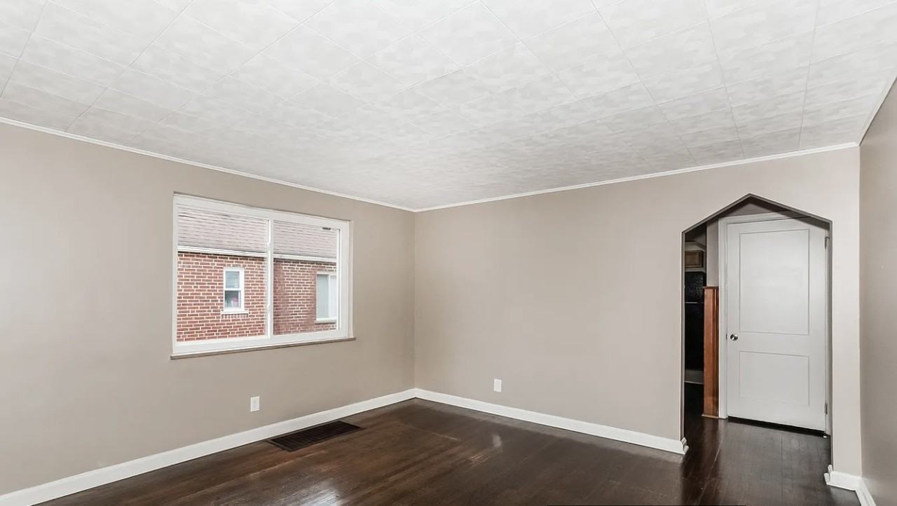 2013 Carpenter Dr - Photo 2 of 5