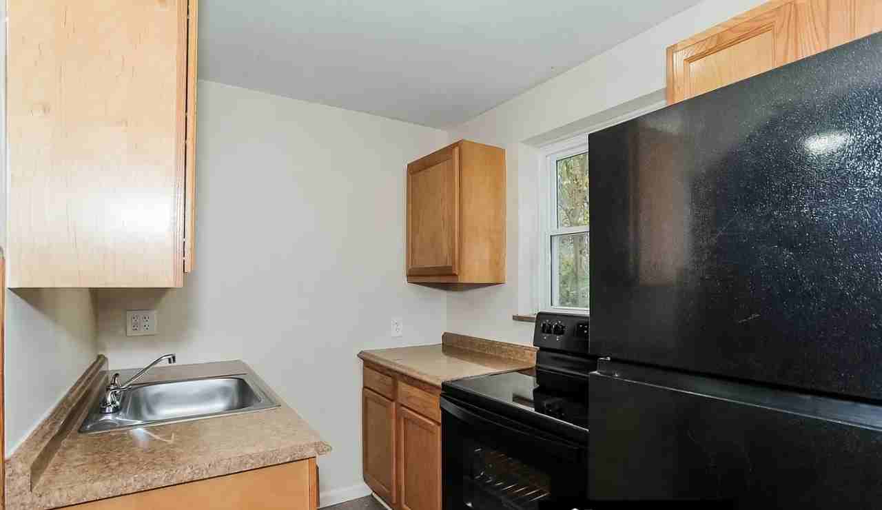 2013 Carpenter Dr - Photo 3 of 5