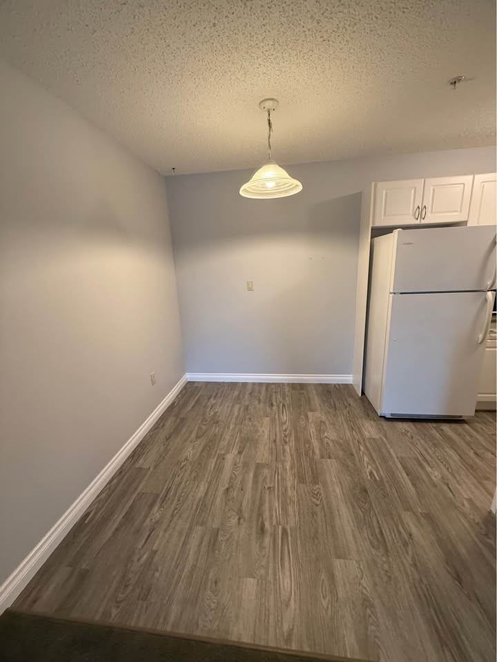 304 40a Ave Nw - Photo 4 of 11