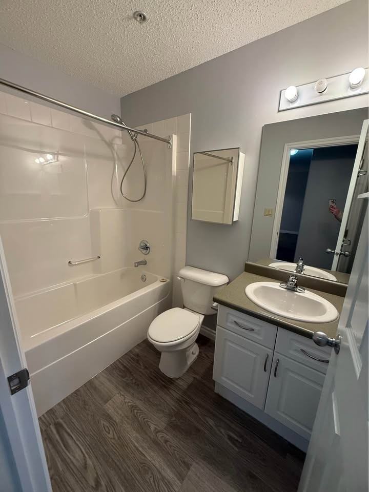 304 40a Ave Nw - Photo 5 of 11