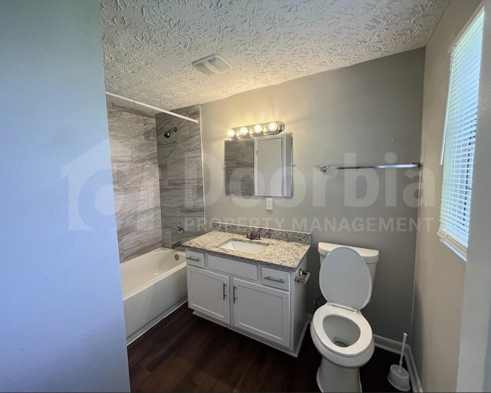 6316 Fabian Dr - Photo 7 of 9