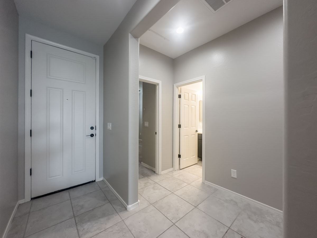 23012 N 178th Ln - Photo 2 of 21