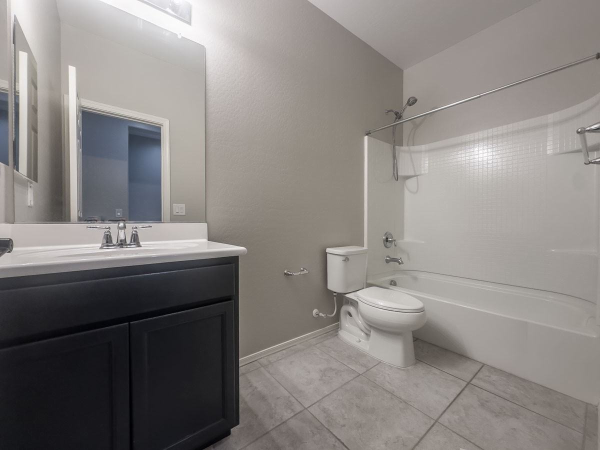 23012 N 178th Ln - Photo 4 of 21