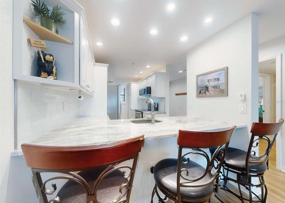 454 Bouchelle Dr #202 - Photo 3 of 39