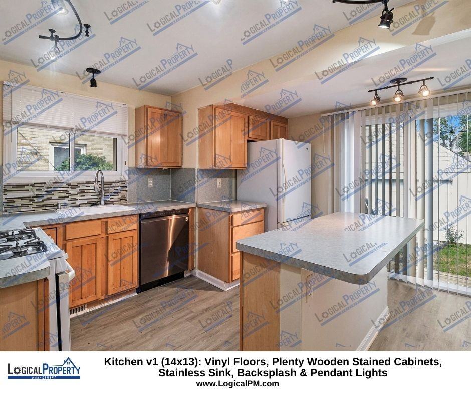 23739 Cayuga Ave - Photo 3 of 15