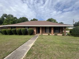 1008 N 30th Ave - Photo 1 of 1