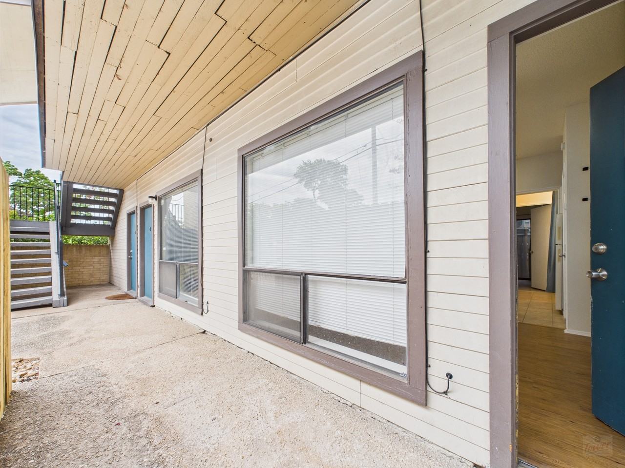 1905 San Gabriel St #103 - Photo 3 of 18