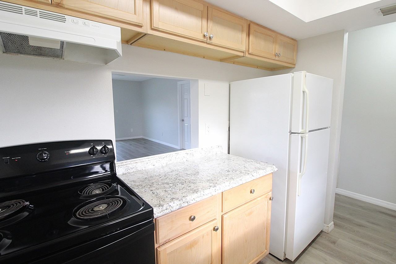 4812 27th St W - Photo 2 of 14