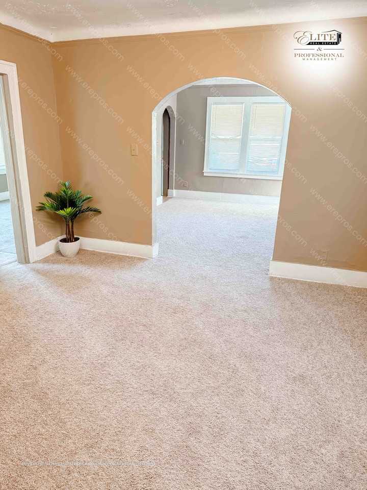 14897 Tuller St - Photo 4 of 24