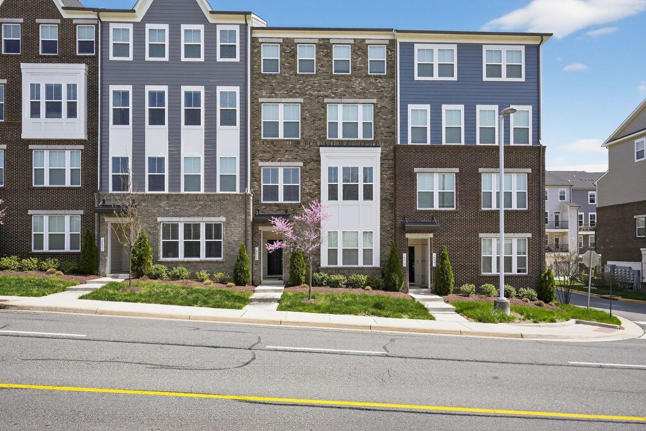 14937 River Walk Way - Photo 3 of 22