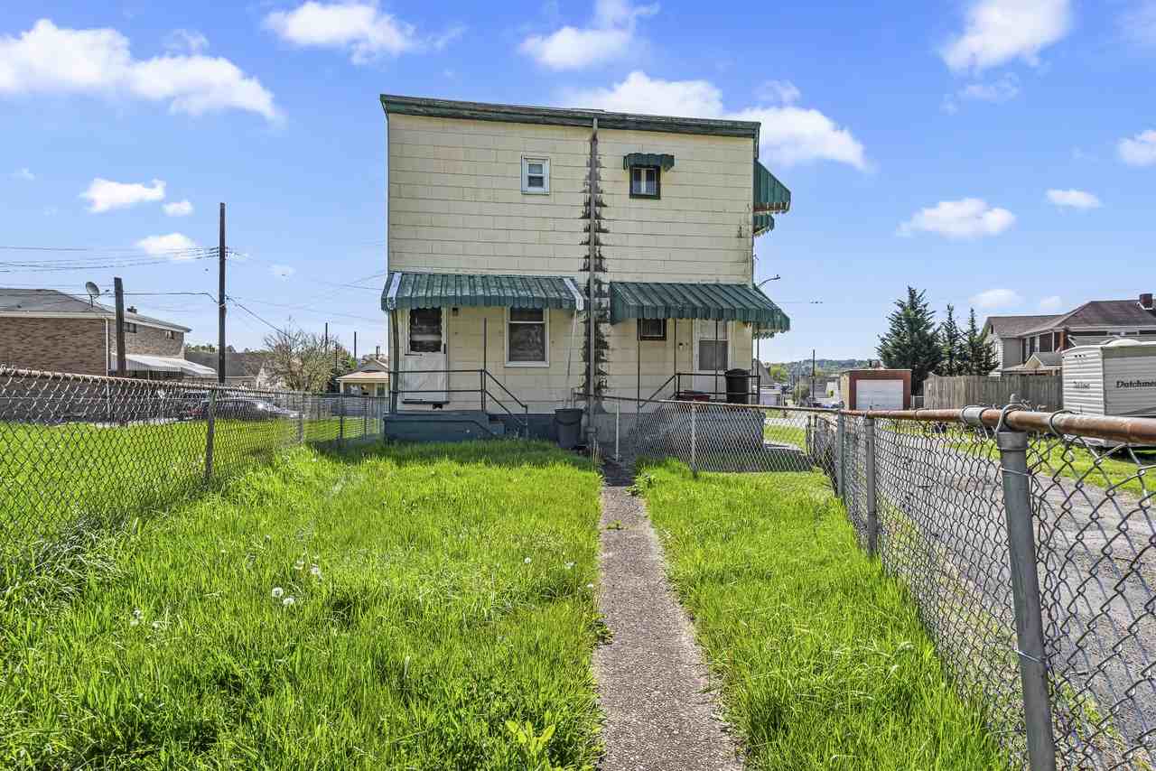 1116 11th St - Photo 4 of 26